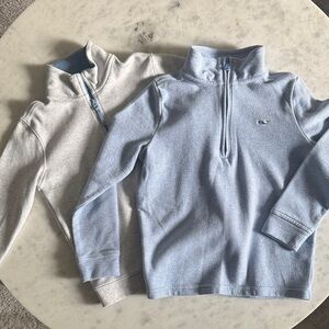 Vineyard Vines Jonnie-O Kids Half-Zip Sweatshirts in Light Blue and Gray Size 6